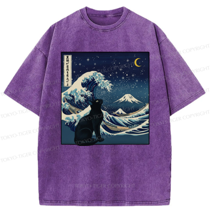 Tokyo-Tiger Cat Staring at the Starry Night Washed T-Shirt
