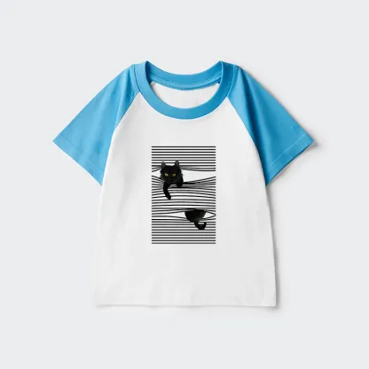 Tokyo-Tiger Cat Scratching Curtain Kids Raglan T-shirt