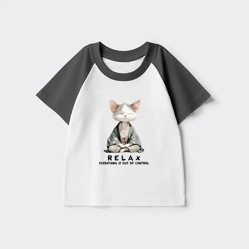Tokyo-Tiger Zen Cat Relaxation，Everything's Out Of Control Kids Raglan T-shirt