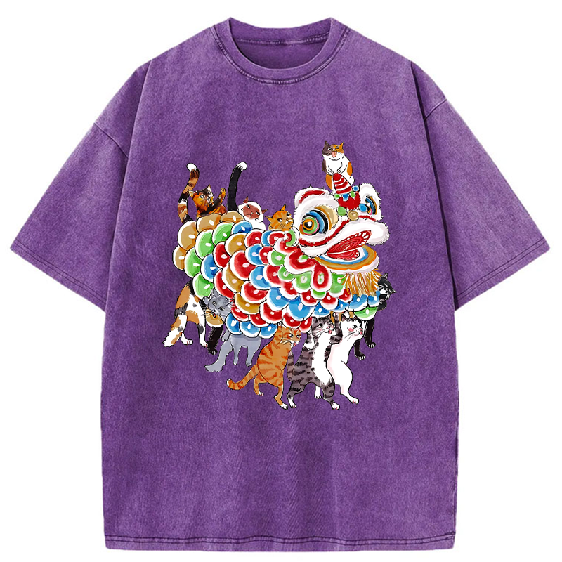 Tokyo-Tiger Cats Perform A Lion Dance To Celebrate The New Year Washed T-Shirt