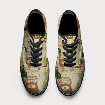 Tokyo-Tiger Cat On The Shelf Canvas Shoes