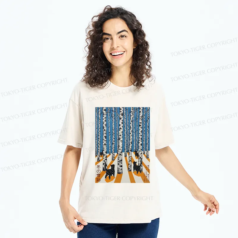Tokyo-Tiger Traces in the Winter Snow Washed T-Shirt