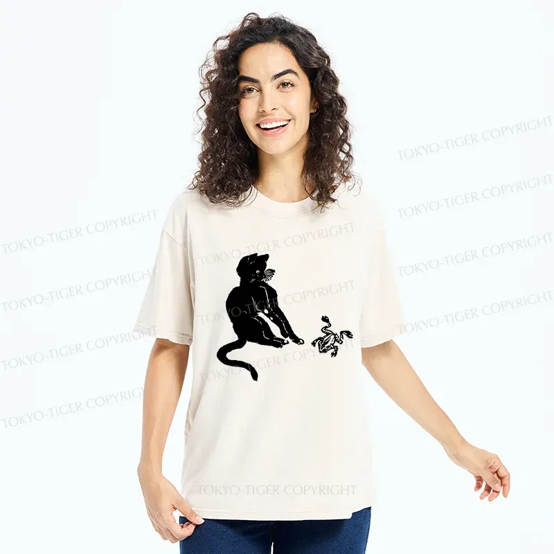 Tokyo-Tiger Cat Plays With Frog Washed T-Shirt