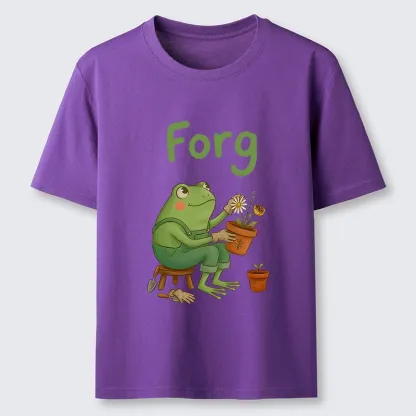 Tokyo-Tiger Cute Frog Gardening Meme Classic T-Shirt