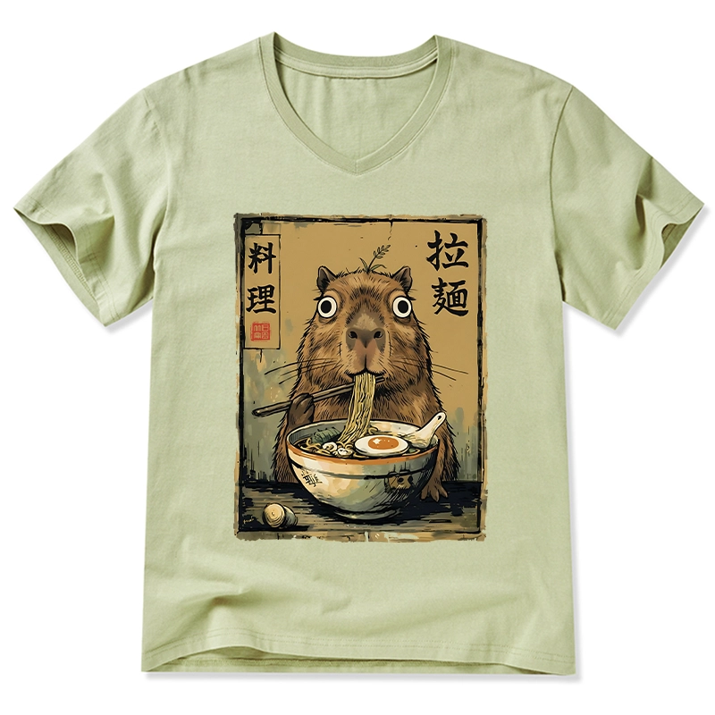 Tokyo-Tiger Cute Capybara Eating Ramen V-Neck Classic T-Shirt