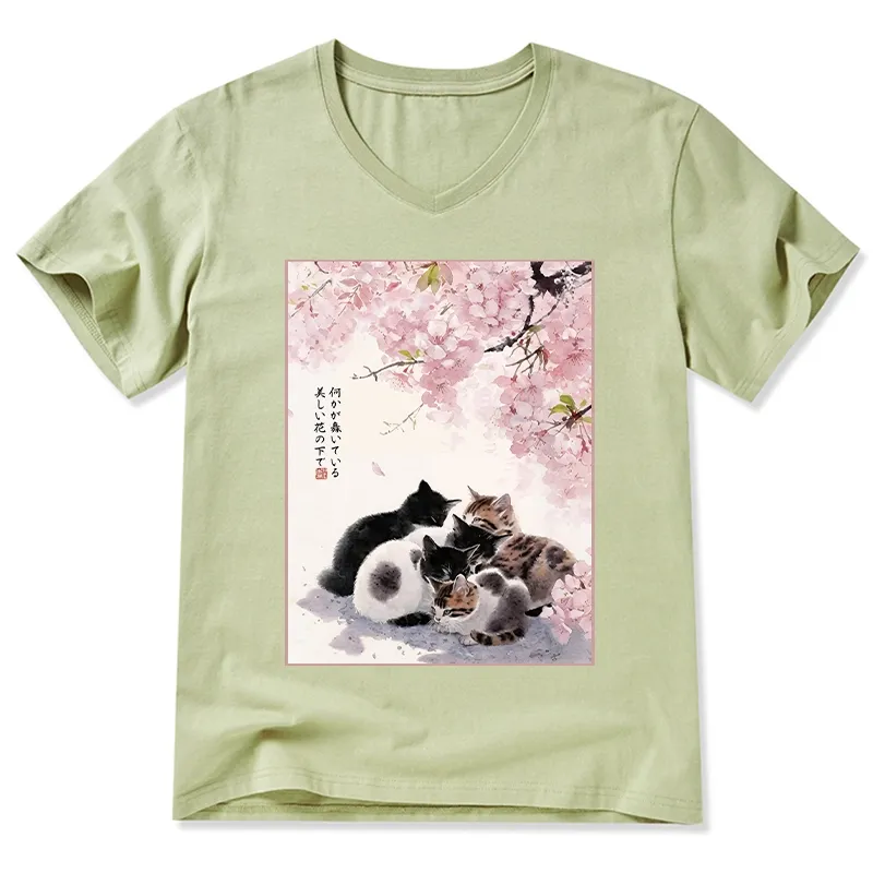 Tokyo-Tiger Cute Cats Sakura Garden V-Neck Classic T-Shirt