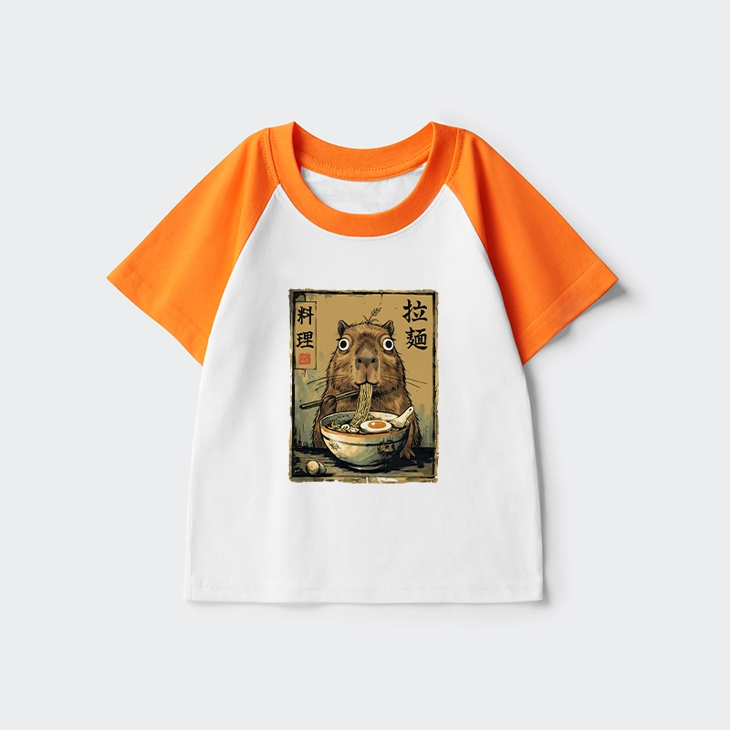Tokyo-Tiger Cute Capybara Eating Ramen Kids Raglan T-shirt
