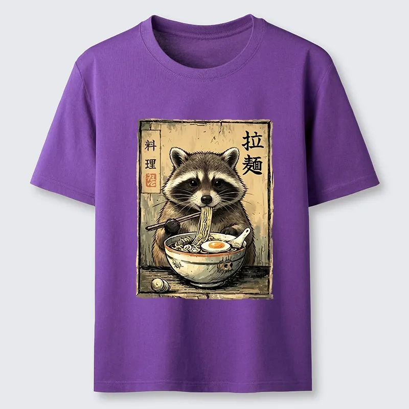Tokyo-Tiger Raccoon Eating Ramen And Loving It Classic T-Shirt