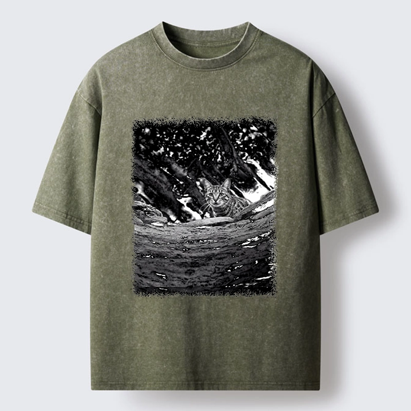 Tokyo-Tiger Vintage Style Tabby Cat Portrait Washed T-Shirt