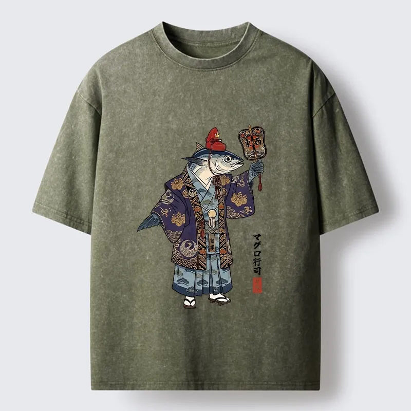 Tokyo-Tiger Fish Chef Holds Decorative Hand Fan Washed T-Shirt