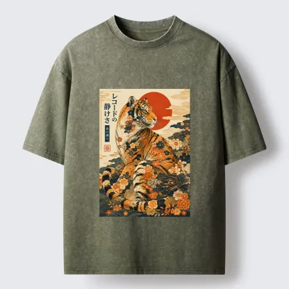 Tokyo-Tiger Vintage Floral Tiger Japanese Spring Art Washed T-Shirt