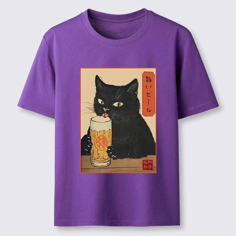 Tokyo-Tiger Cat Holding A Glass Of Beer Classic T-Shirt