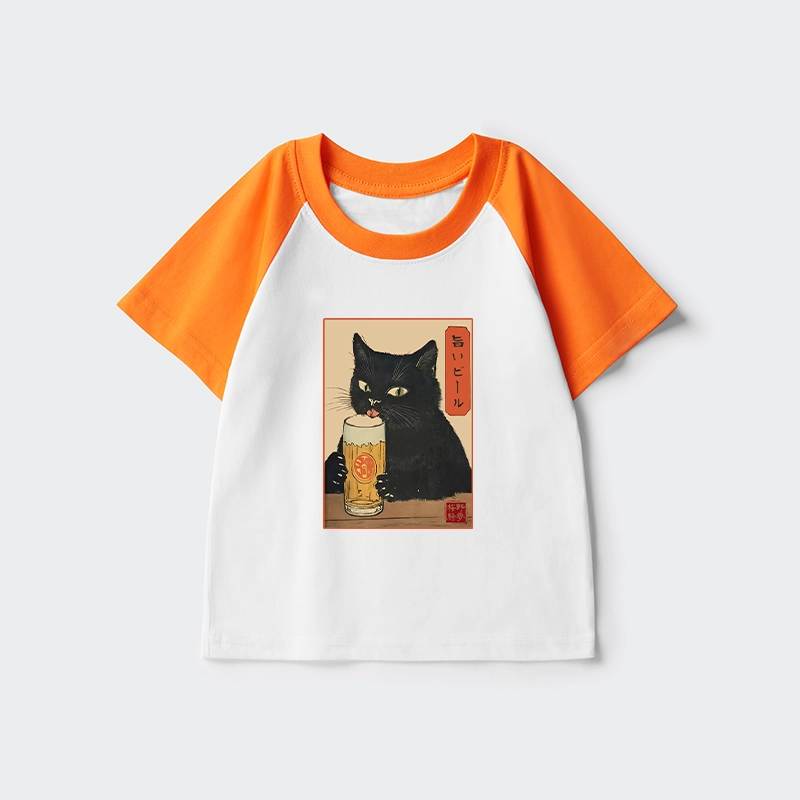 Tokyo-Tiger Cat Holding A Glass Of Beer Kids Raglan T-shirt