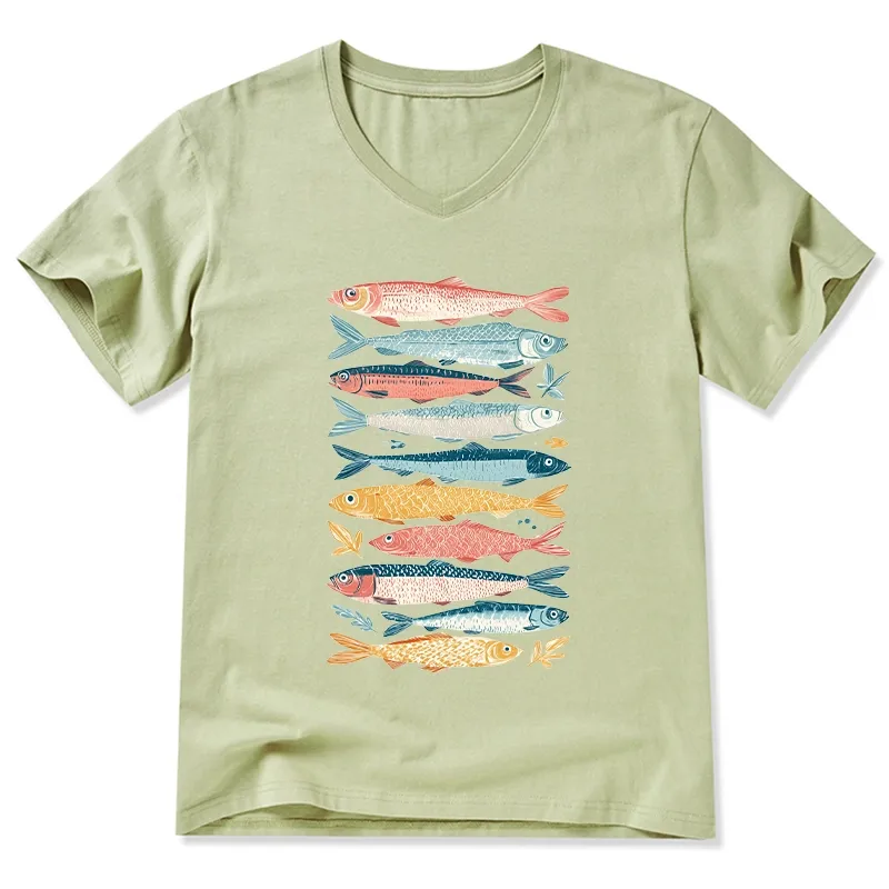 Tokyo-Tiger Beautiful Colorful Fish In The Sea V-Neck Classic T-Shirt Sale