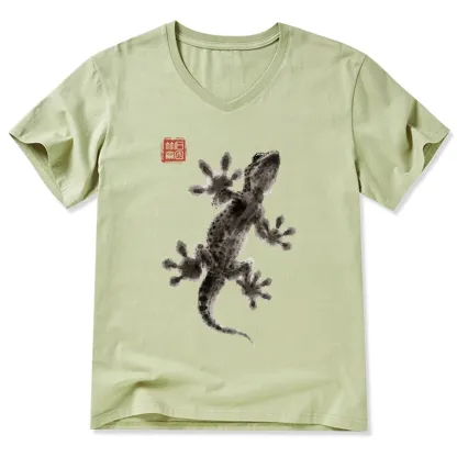 Tokyo-Tiger Minimal Asian Ink Brush Gecko Vibe V-Neck Classic T-Shirt