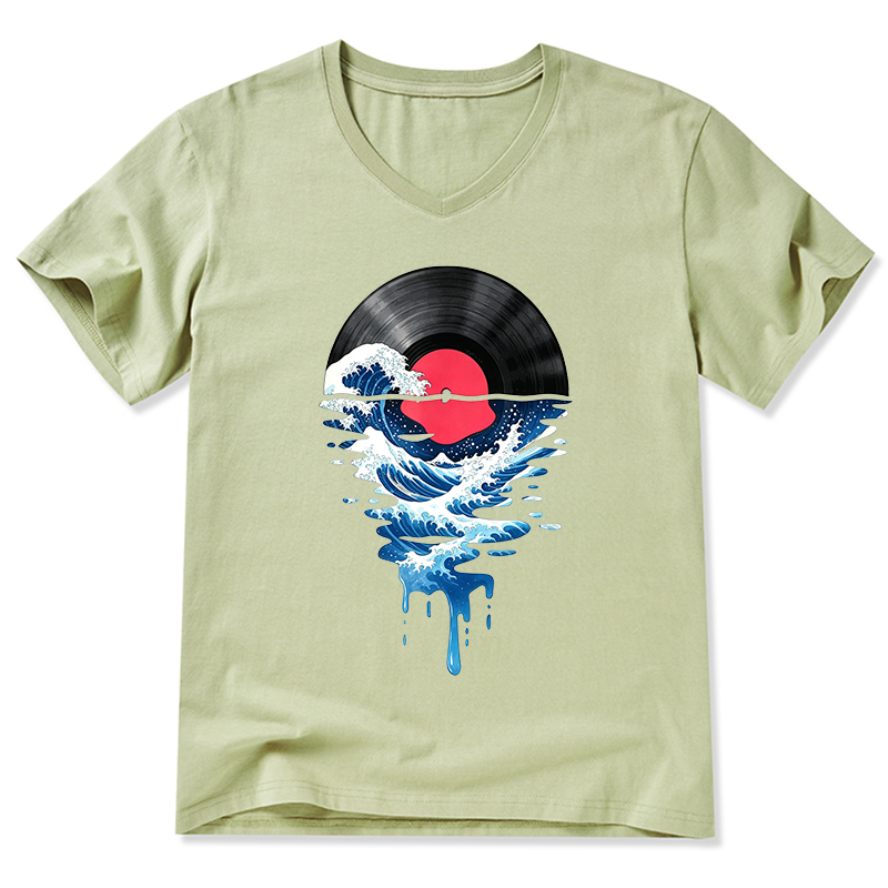 Tokyo-Tiger Vinyl Records And Waves V-Neck Classic T-Shirt