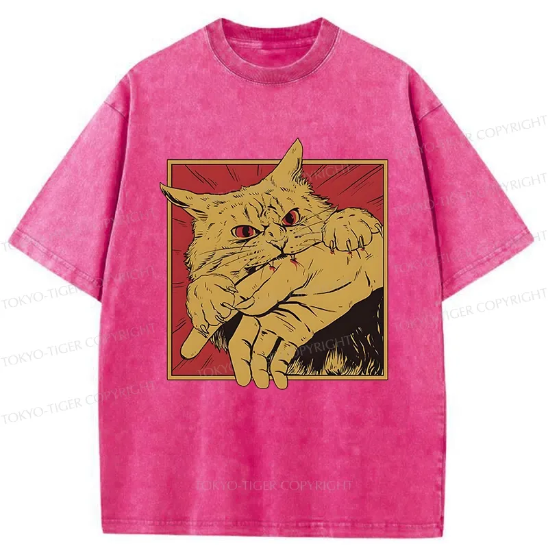 Tokyo-Tiger Retro Cat Biting Hand Washed T-Shirt