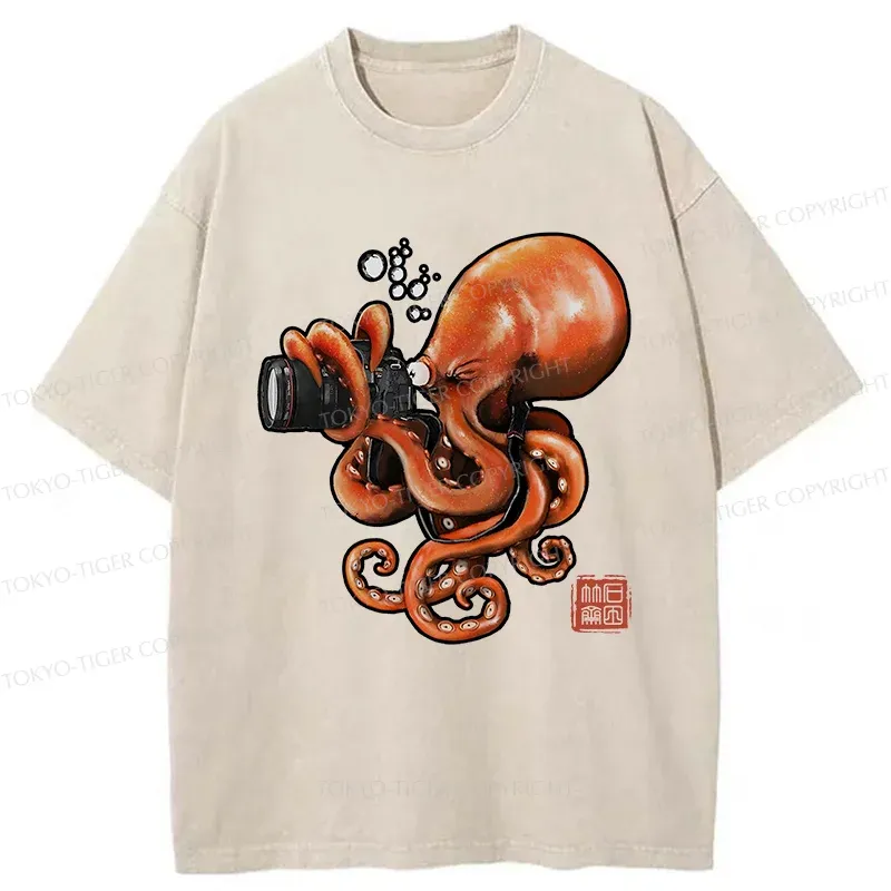 Tokyo-Tiger Photographer Octopus Washed T-Shirt