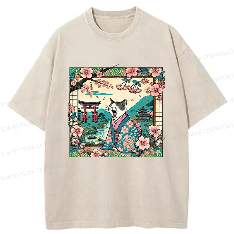 Tokyo-Tiger Yawning Cat Washed T-Shirt
