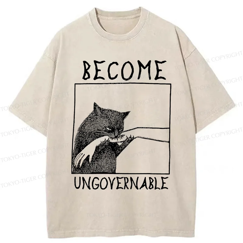 Tokyo-Tiger Cat Biting Arm Washed T-Shirt