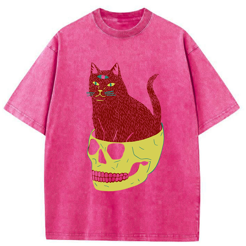 Tokyo-Tiger Cat Sitting In Skull Washed T-Shirt