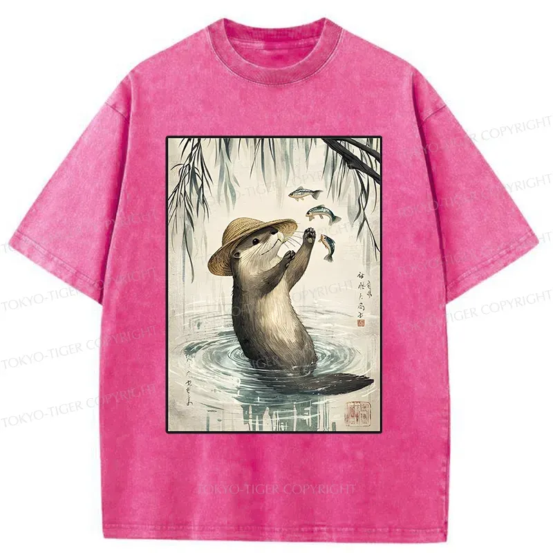 Tokyo-Tiger Otter Catching Fish Washed T-Shirt