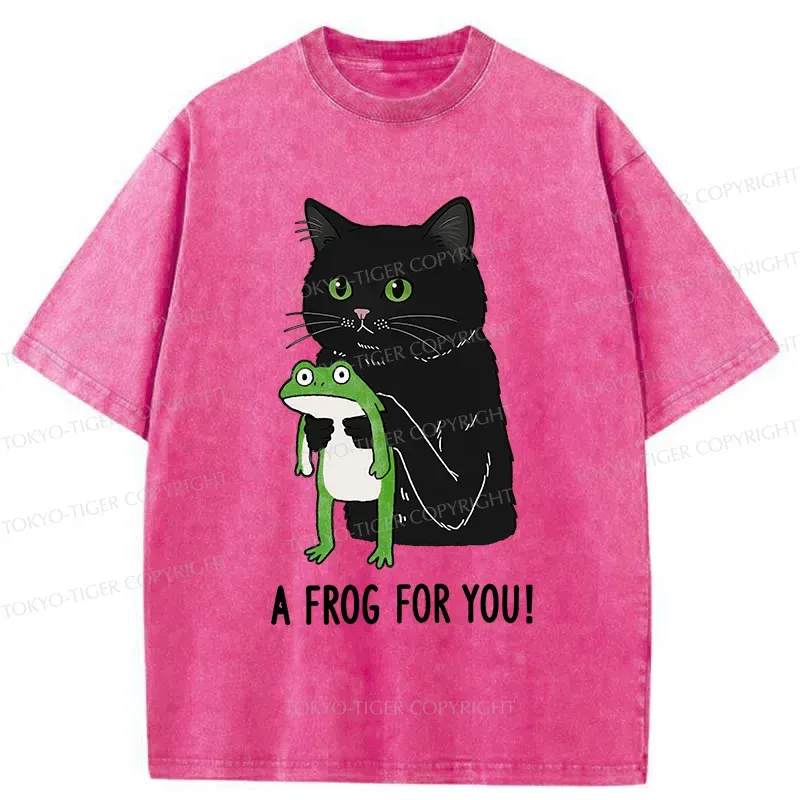 Tokyo-Tiger Cat Holding Frog Washed T-Shirt