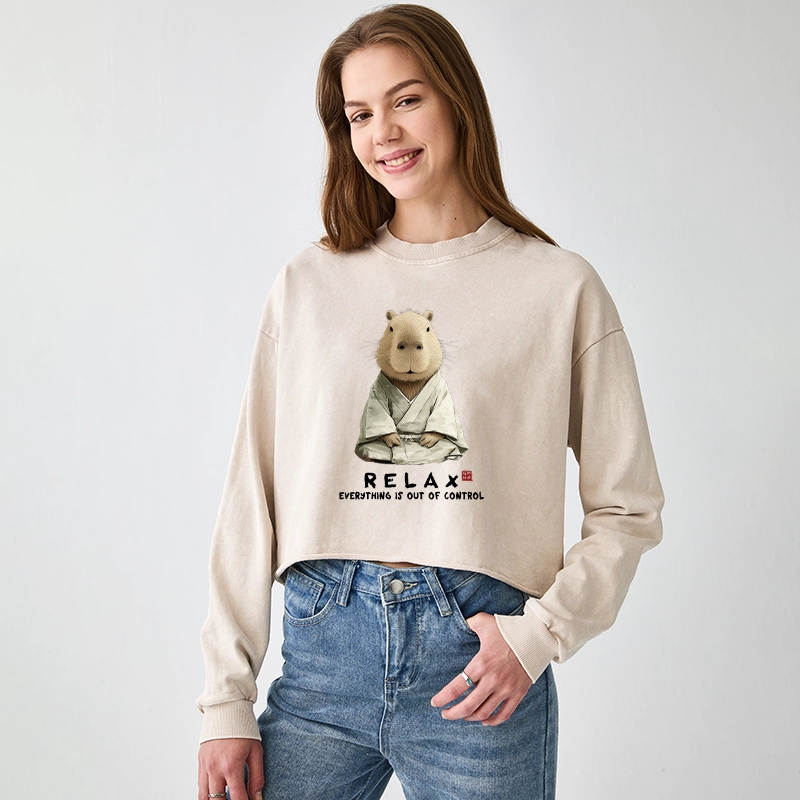 Tokyo-Tiger Zen Capybara：Relax, it's all chaos Washed Crop Sweatshirt