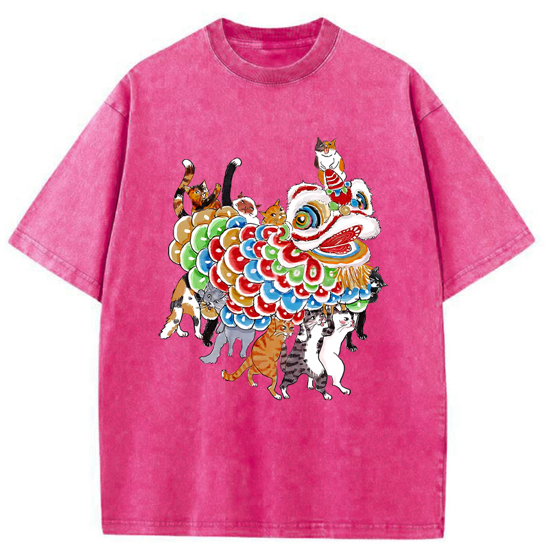 Tokyo-Tiger Cats Perform A Lion Dance To Celebrate The New Year Washed T-Shirt