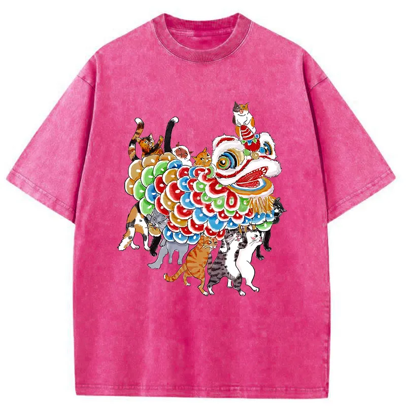 Tokyo-Tiger Cats Perform A Lion Dance To Celebrate The New Year Washed T-Shirt