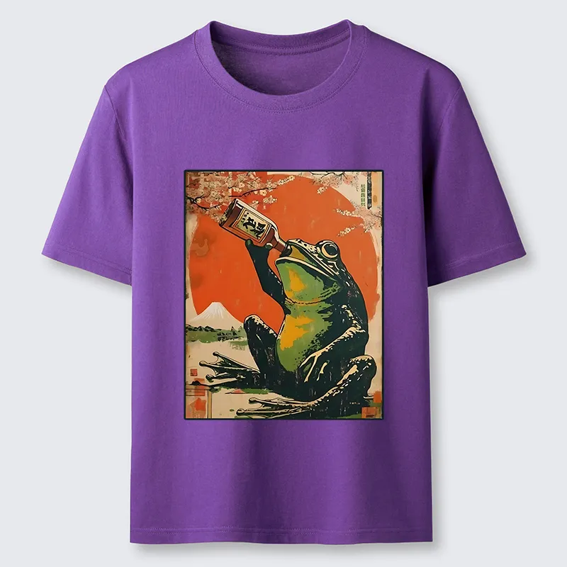 Tokyo-Tiger Frog Drinking Beer Classic T-Shirt