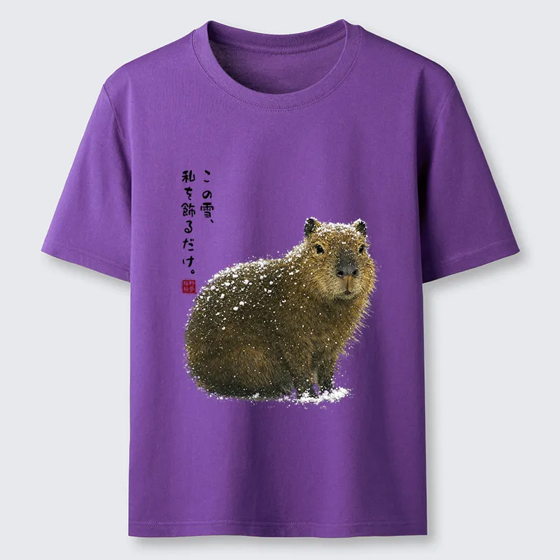 Tokyo-Tiger Snow Adorns Me: Capybara Serenity Classic T-Shirt