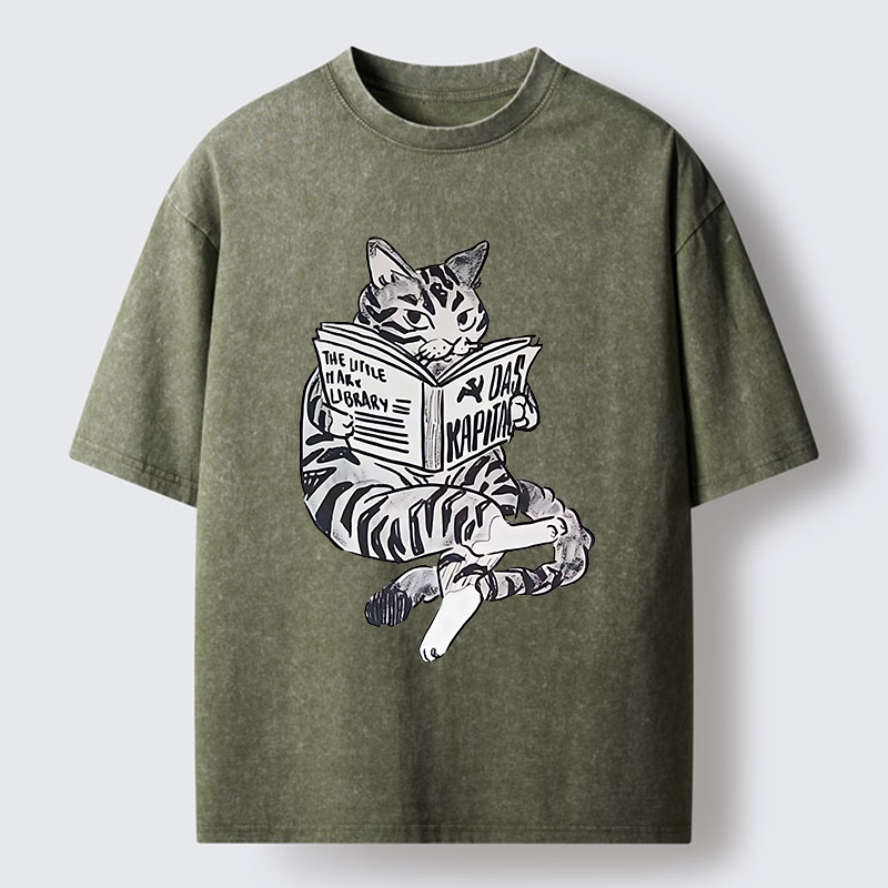 Tokyo-Tiger Cat Reading Books Washed T-Shirt