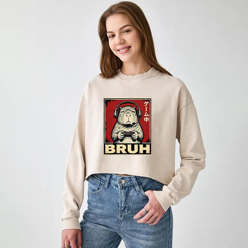 Tokyo-Tiger Funny Capybara Playing Games Washed Crop Sweatshirt