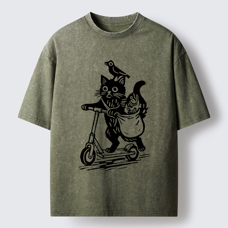 Tokyo-Tiger Cat Skateboarding Washed T-Shirt