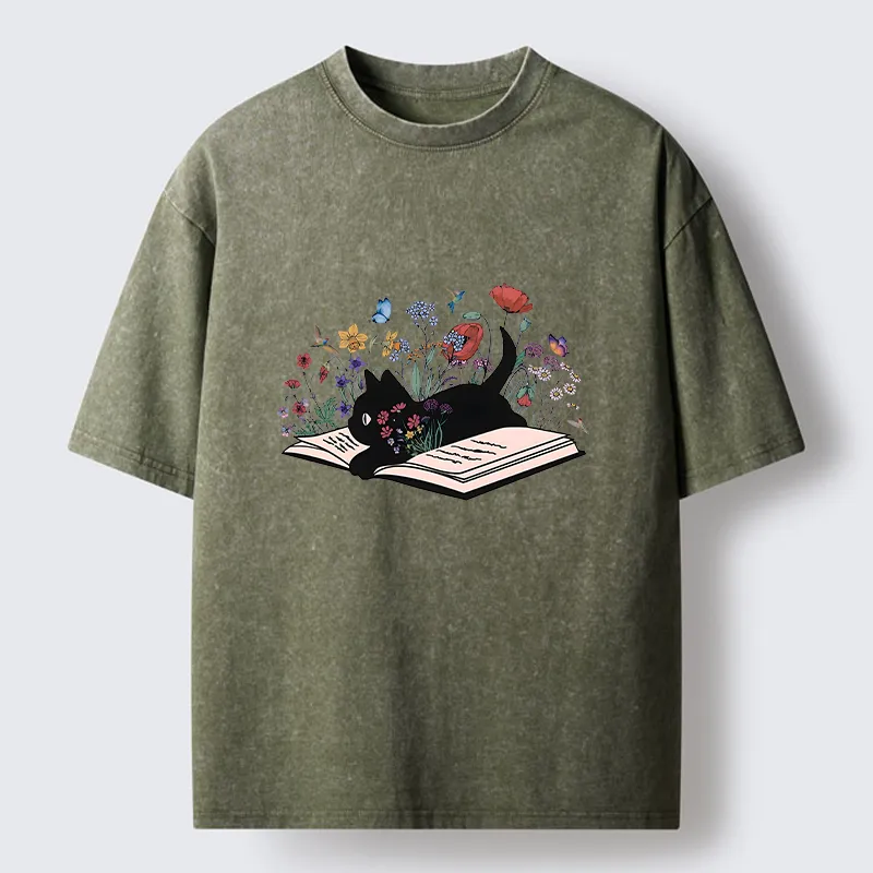 Tokyo-Tiger Black Cat Reading Washed T-Shirt