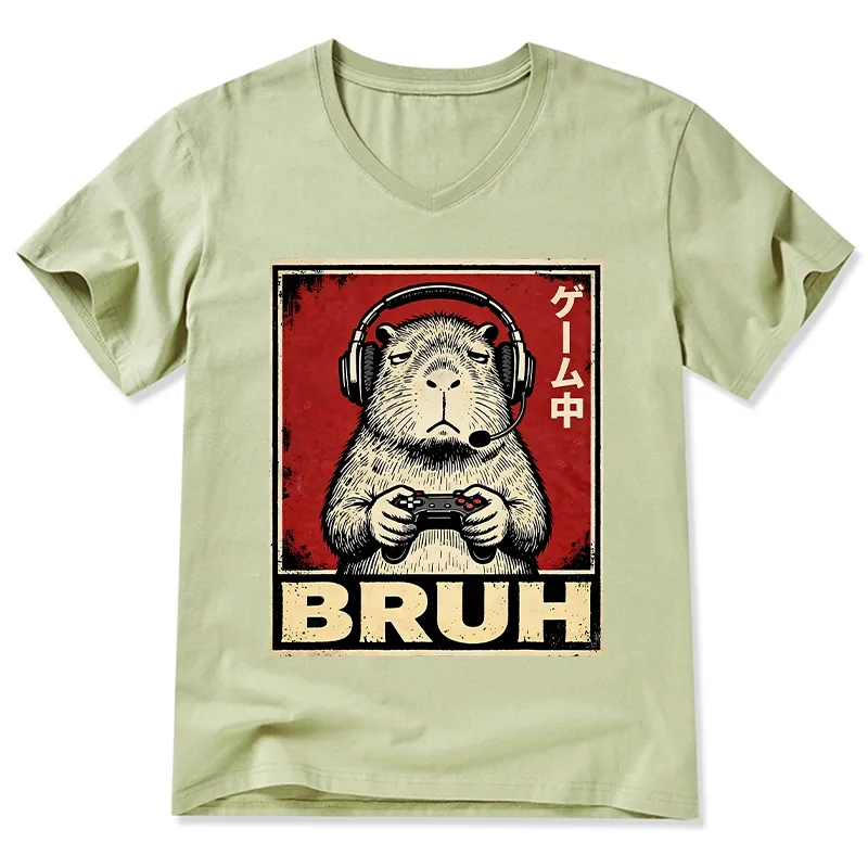 Tokyo-Tiger Funny Capybara Playing Games V-Neck Classic T-Shirt