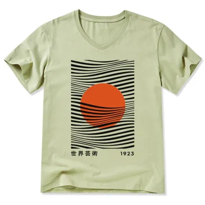 Tokyo-Tiger Minimalist Art Sun V-Neck Classic T-Shirt