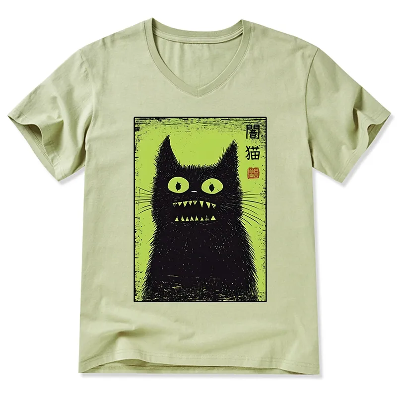 Tokyo-Tiger Spooky Black Cat Japanese V-Neck Classic T-Shirt Sale