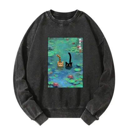 Tokyo-Tiger Funny Cats Swimming In Lilies Washed Sweatshirt