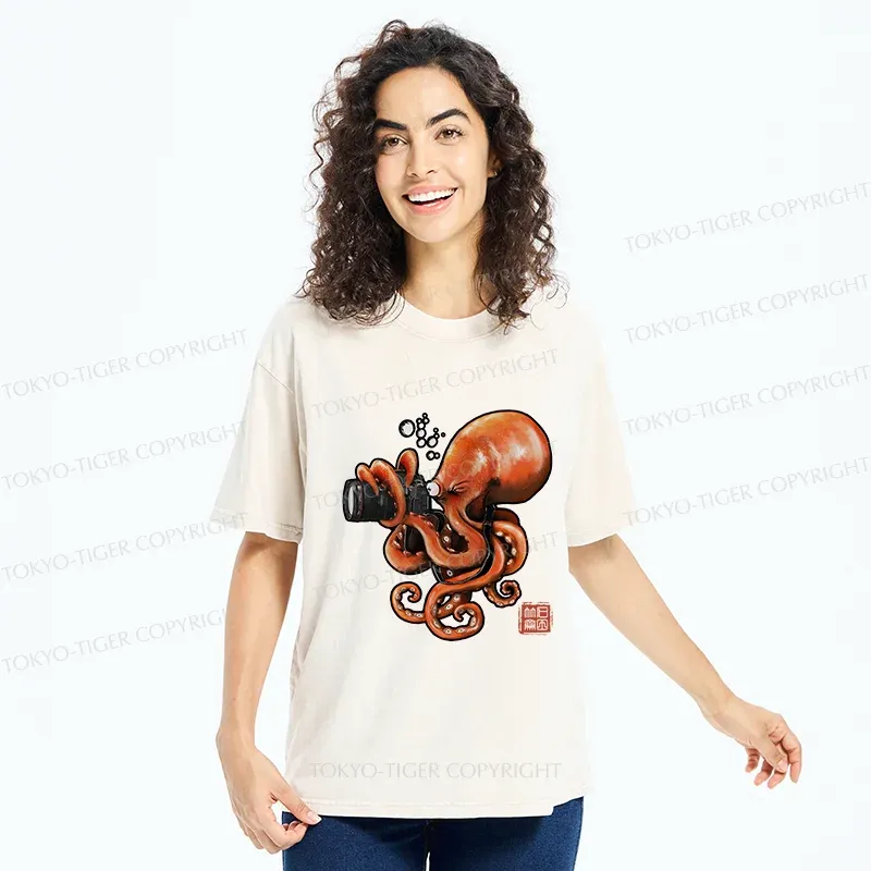 Tokyo-Tiger Photographer Octopus Washed T-Shirt