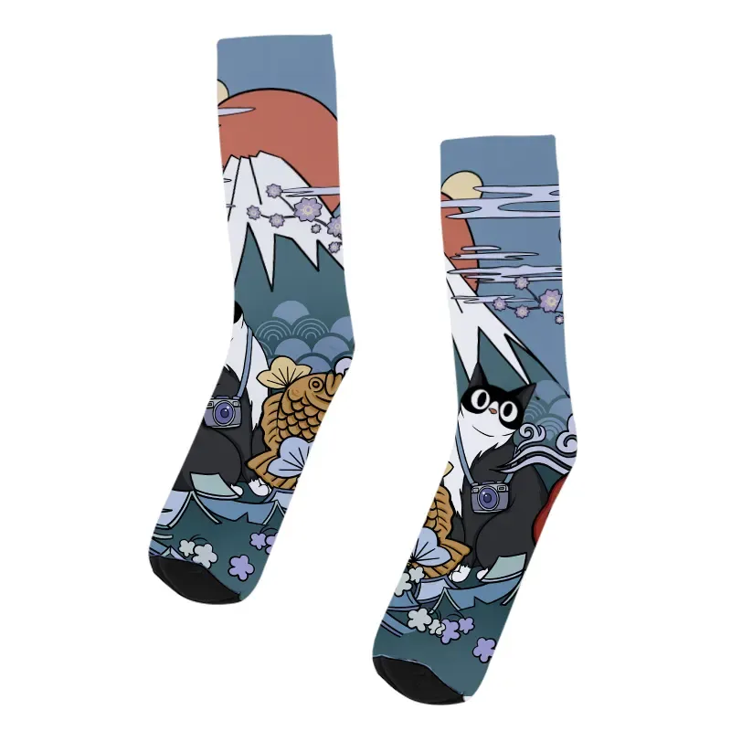 Tokyo-Tiger Mount Fuji Landscape With Cat Socks