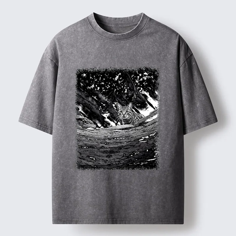Tokyo-Tiger Vintage Style Tabby Cat Portrait Washed T-Shirt