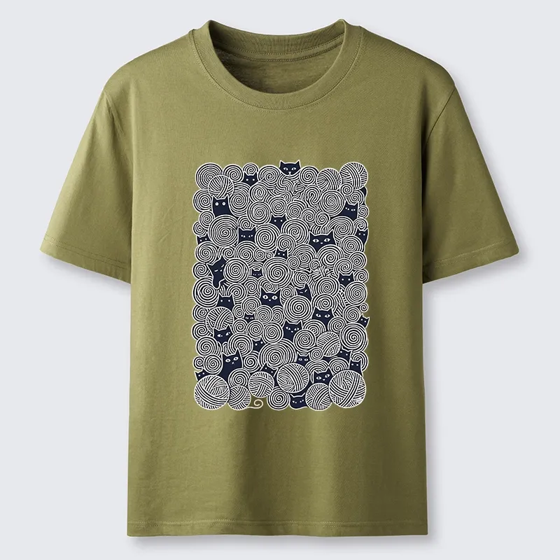 Tokyo-Tiger Tiny Black Cats Hide In Yarn Balls Classic T-Shirt