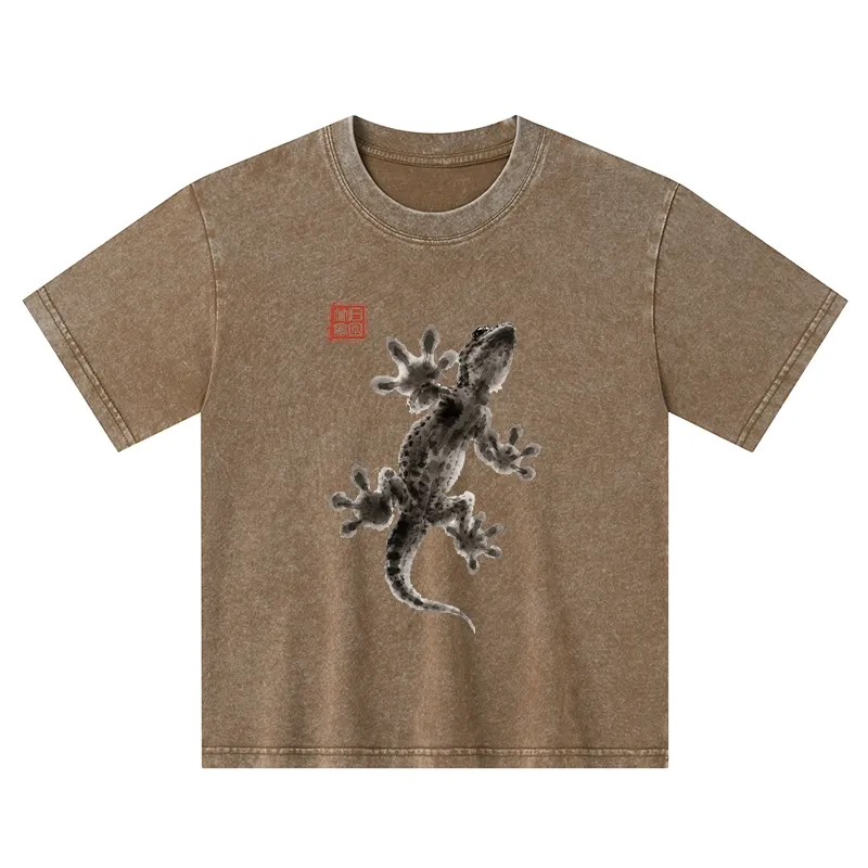 Tokyo-Tiger Minimal Asian Ink Brush Gecko Vibe Kids Washed T-Shirt