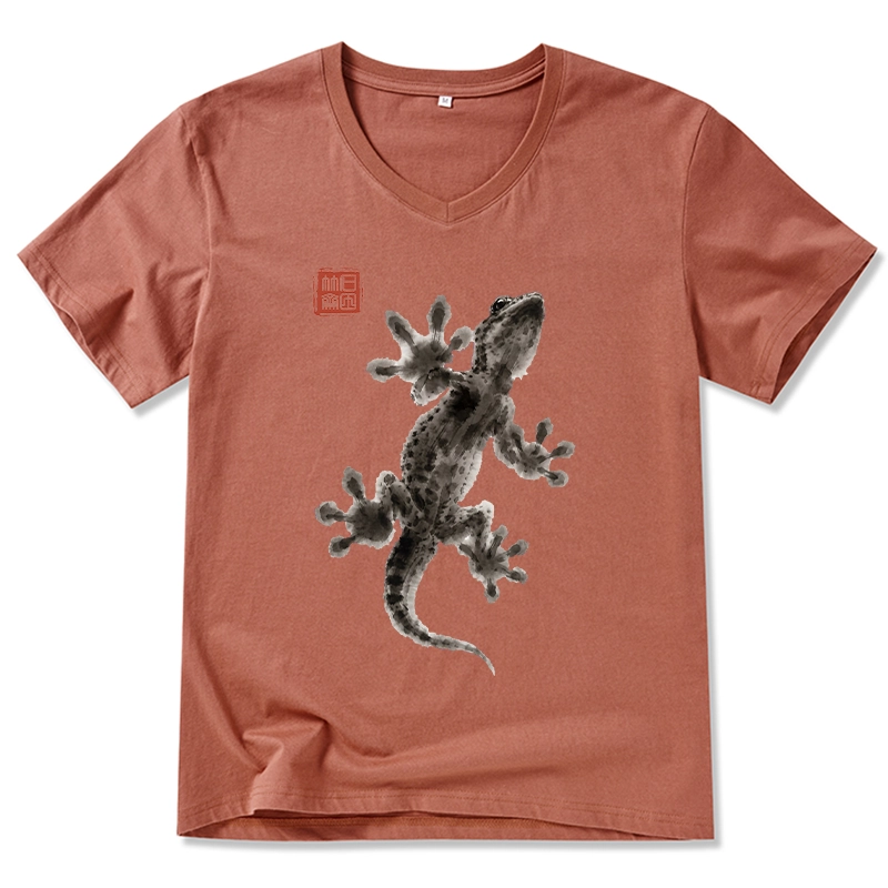 Tokyo-Tiger Minimal Asian Ink Brush Gecko Vibe V-Neck Classic T-Shirt