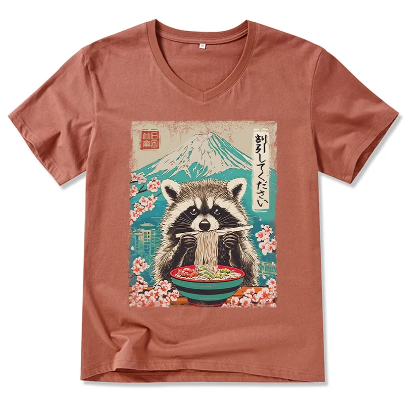 Tokyo-Tiger Please Give Raccoon A Discount V-Neck Classic T-Shirt
