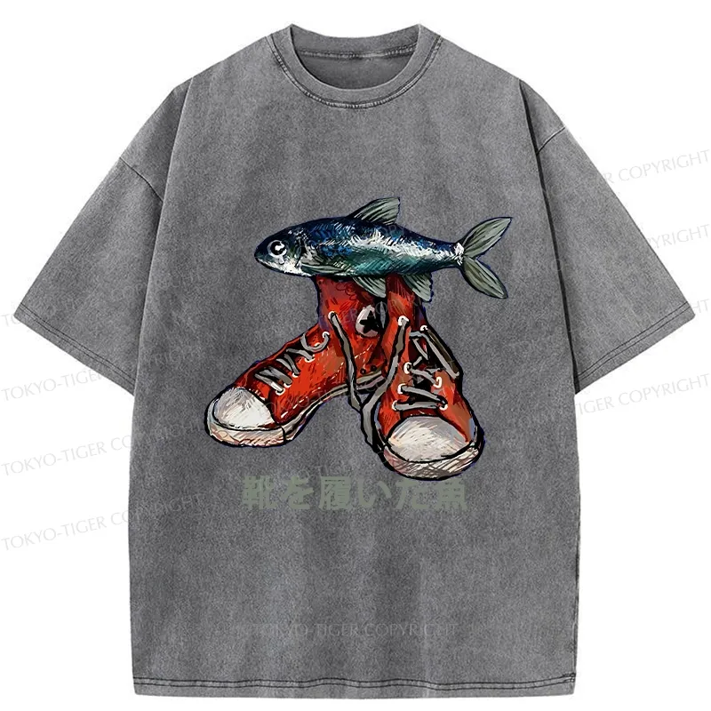 Tokyo-Tiger Fish Wearing Shoes Washed T-Shirt