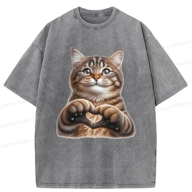 Tokyo-Tiger Cat Making Heart Gesture Washed T-Shirt