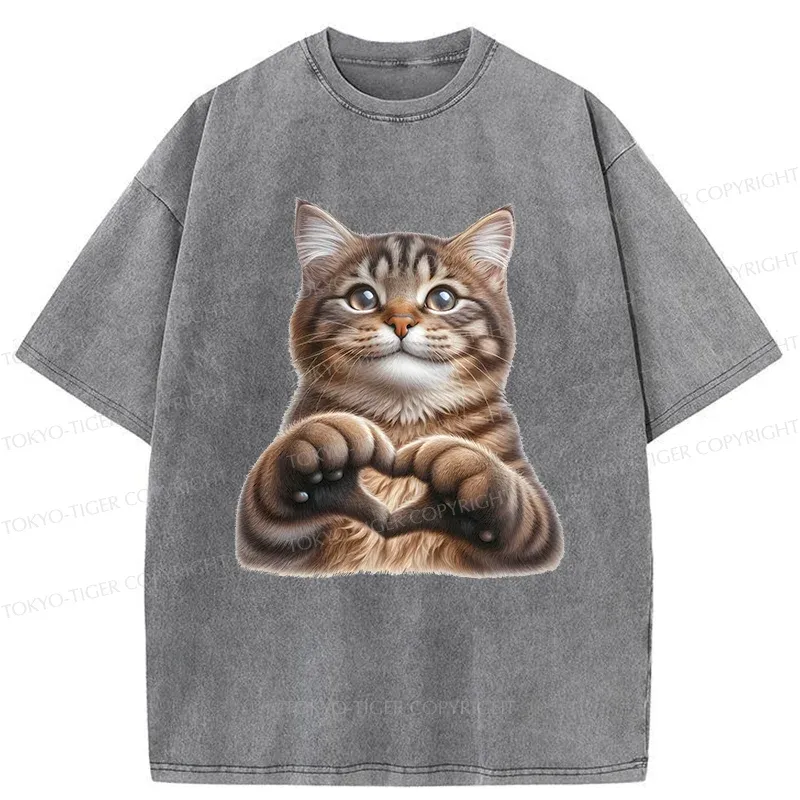 Tokyo-Tiger Cat Making Heart Gesture Washed T-Shirt